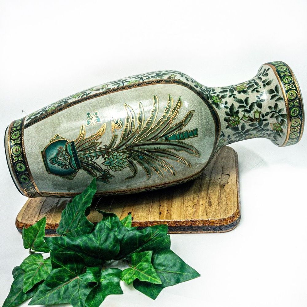 Porcelain Vase Green/Gold Botanical Motif Hand Painted Gilt Accent China - Picture 6 of 13